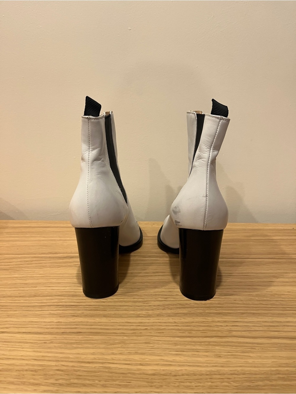 White Leather Pointed-Toe Chelsea Block Heel Boots - Picture 5 of 8